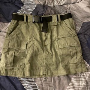 American Eagle cargo shirt